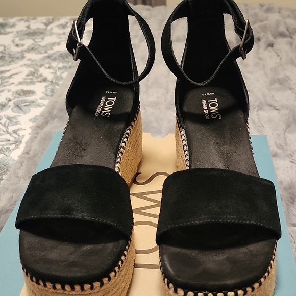 TOMS Black Suede Wedge Sandals - Picture 1 of 3